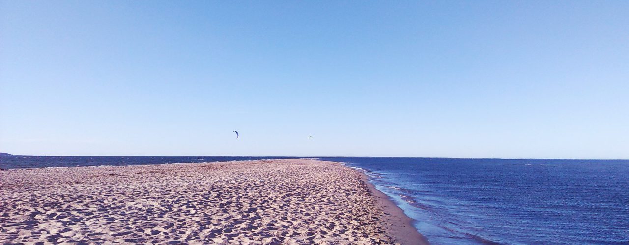 26306738430 09d5a0a790 k 1280x500 - Szlakiem polskich plaż - wschodnie wybrzeże