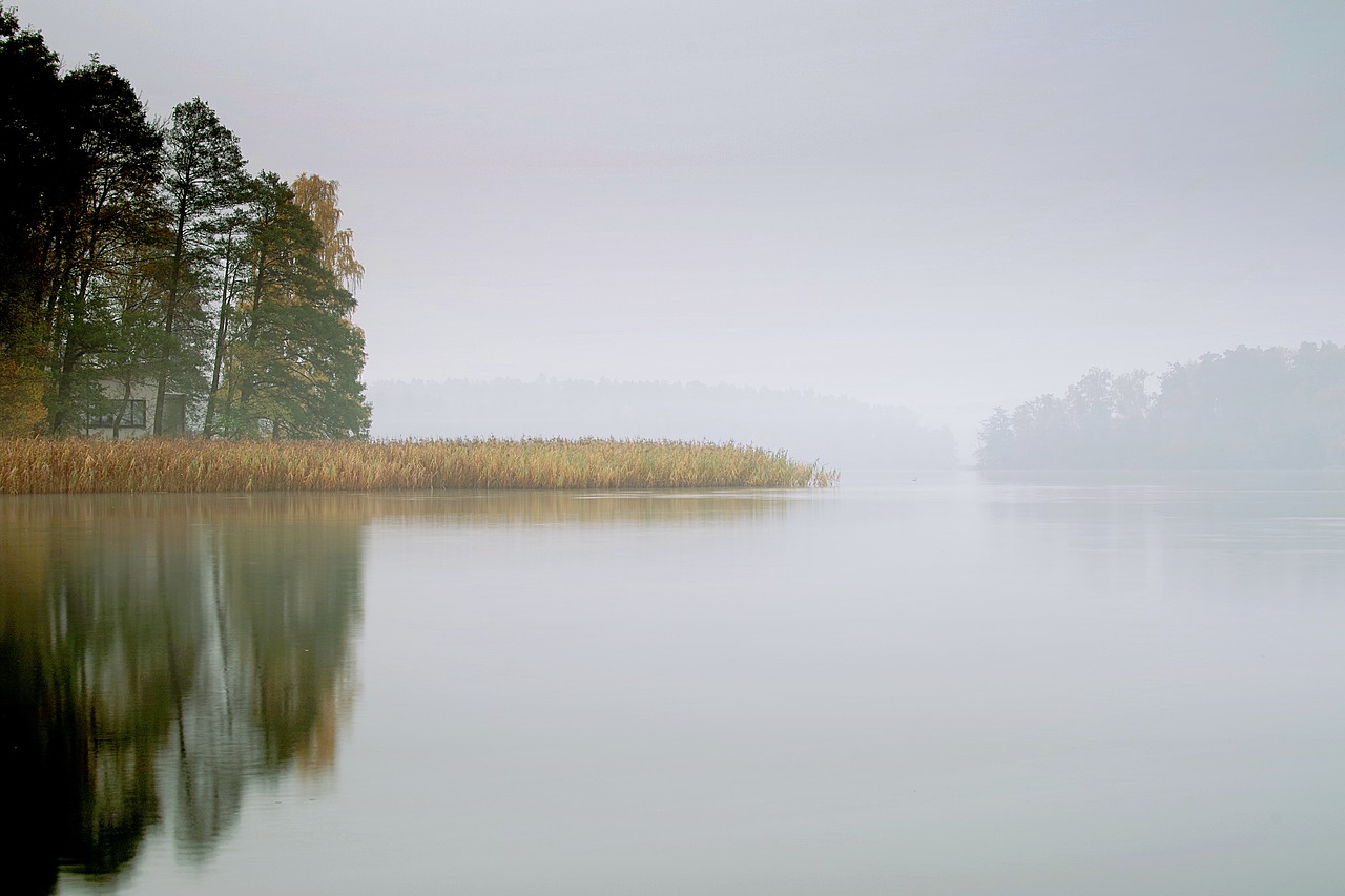 lake 2983738 1280 - Mazury i 8 ukrytych skarbów