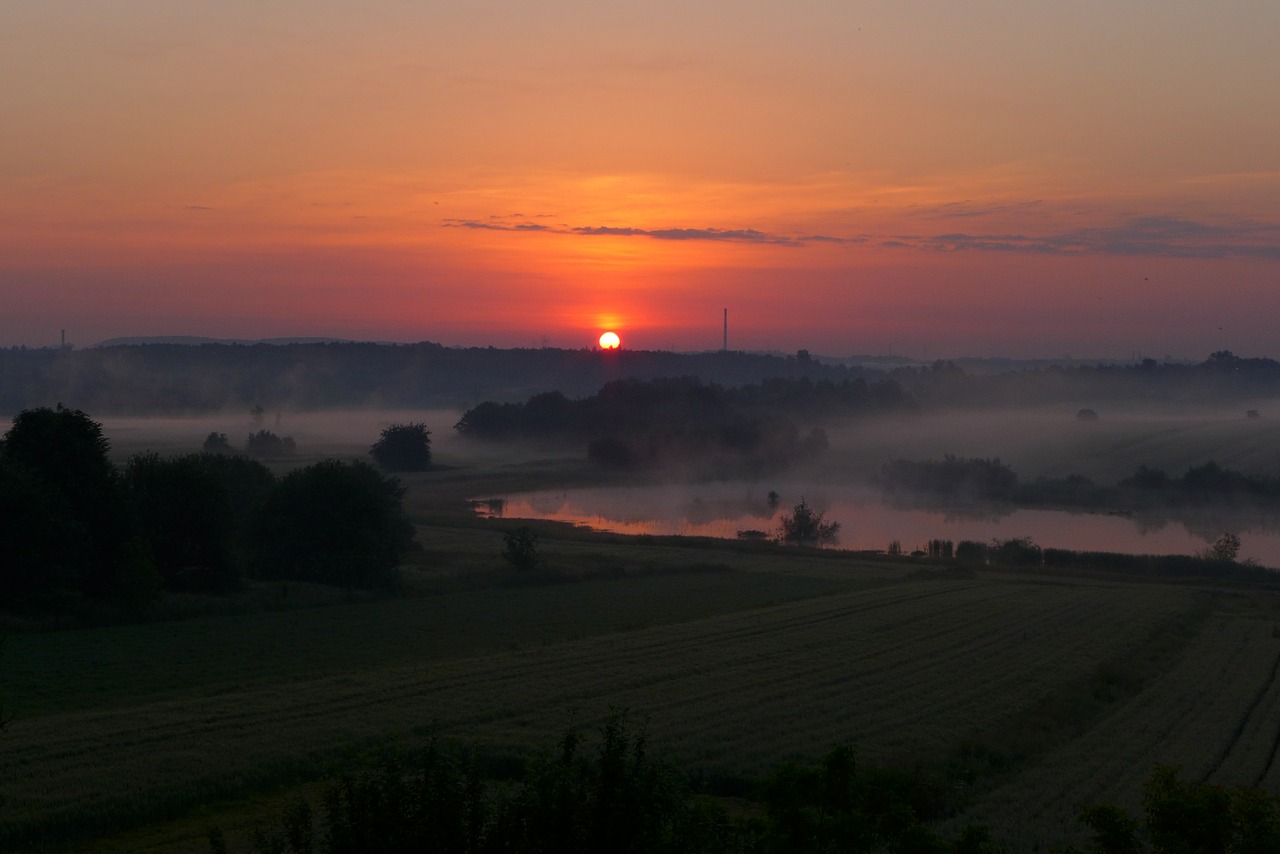 sunrise 462514 1280 - Odkryj zakątki województwa Śląskiego