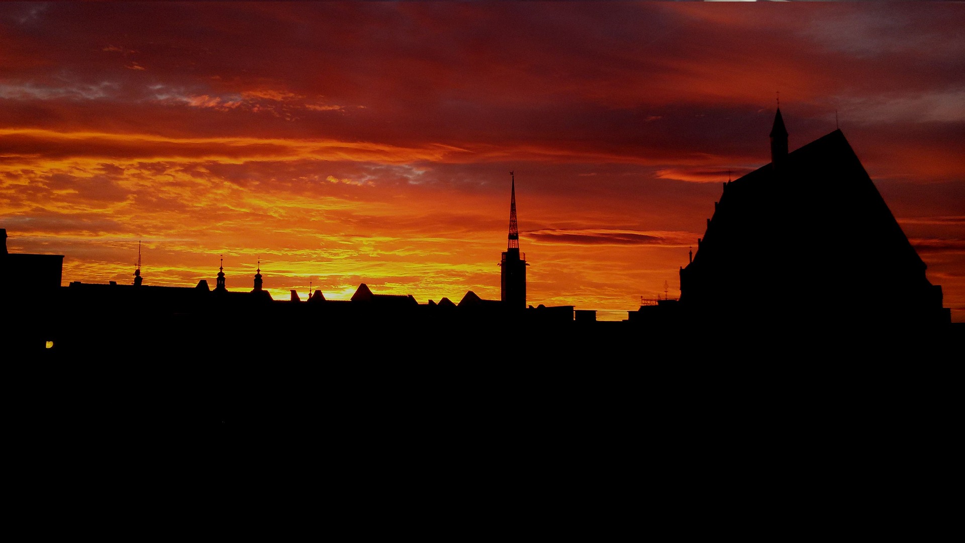 Poznaj polską wersję Włoch - w tych miejscach zakochasz się od razu! sunset 2239924 1920 - Poznaj polską wersję Włoch - w tych miejscach zakochasz się od razu!