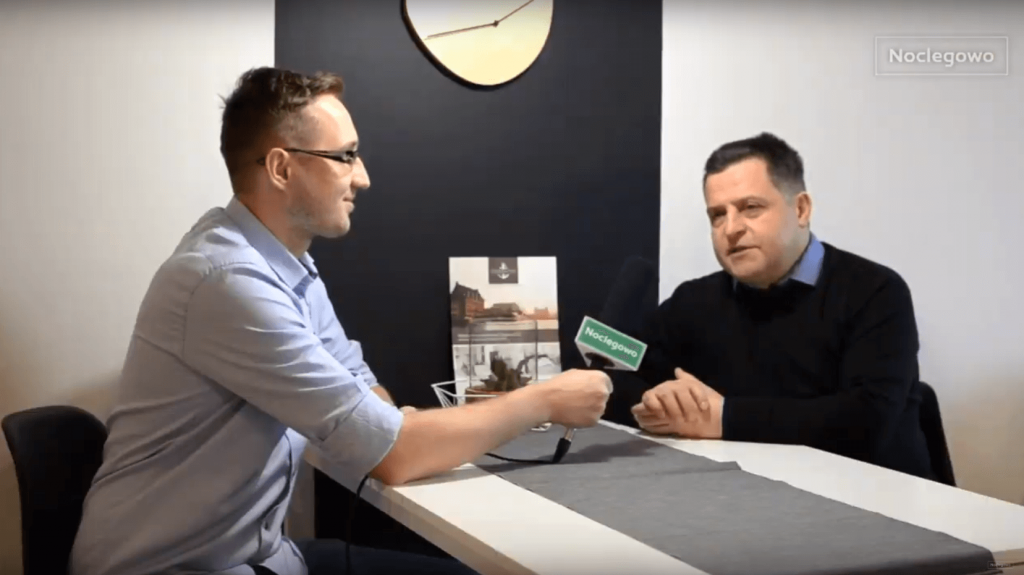 Jak zrobić idealne zdjęcie apartamentu? Wywiad z Tomaszem Burconem burcon 1024x575 - Jak zrobić idealne zdjęcie apartamentu? Wywiad z Tomaszem Burconem