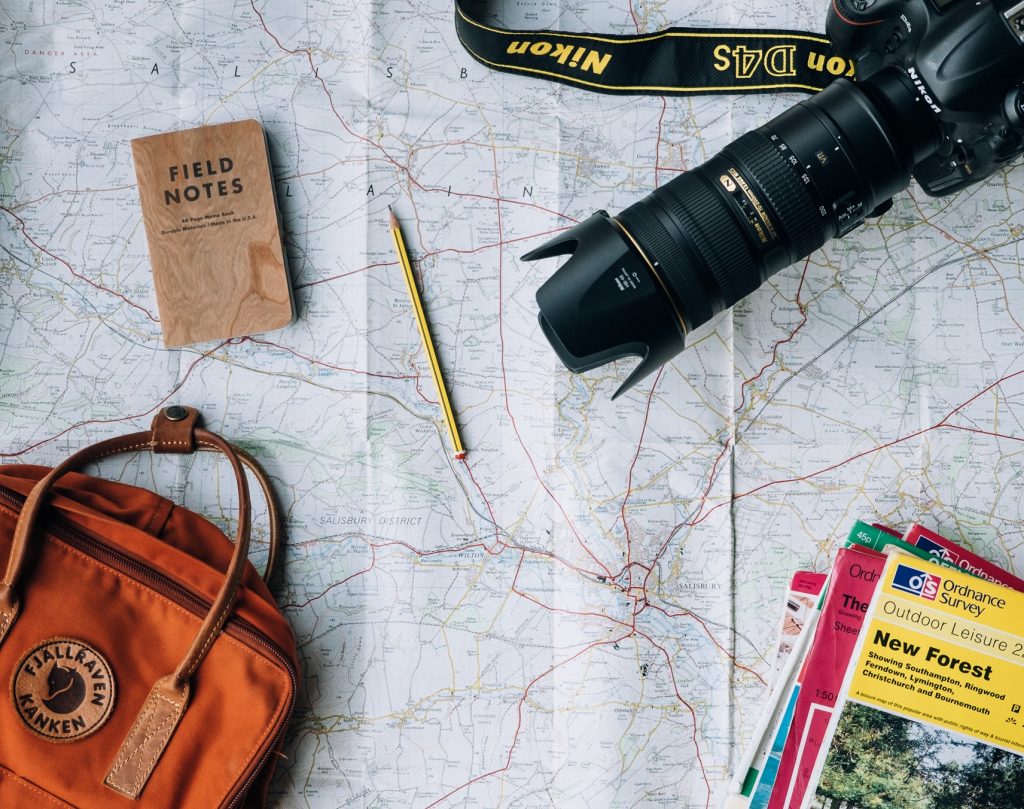Co zabrać na wakacje w górach? Lista niezbędnych rzeczy annie spratt qyAka7W5uMY unsplash 1024x809 - Co zabrać na wakacje w górach? Lista niezbędnych rzeczy