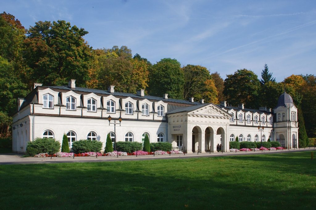 Nałęczów sanatorium „Stare Łazienki” widok ogólny 1024x683 - City break - 5 idealnych miast, by cieszyć się jesienią.