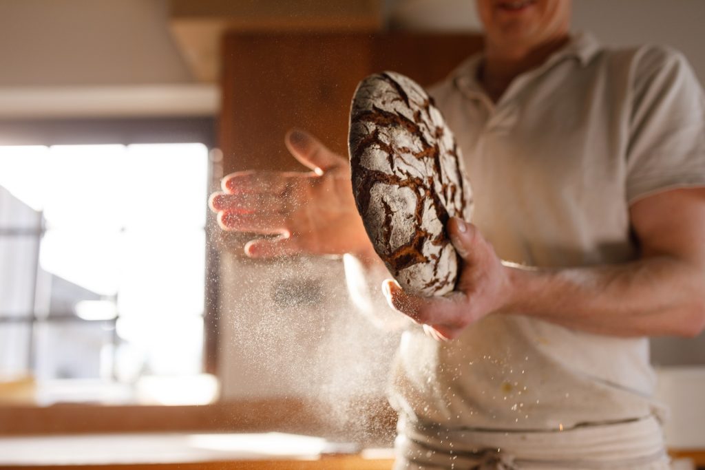 baker 4840960 1920 1024x683 - Z czego słyną Tarnowskie Góry? Podpowiadamy, co można zwiedzić na Górnym Śląsku