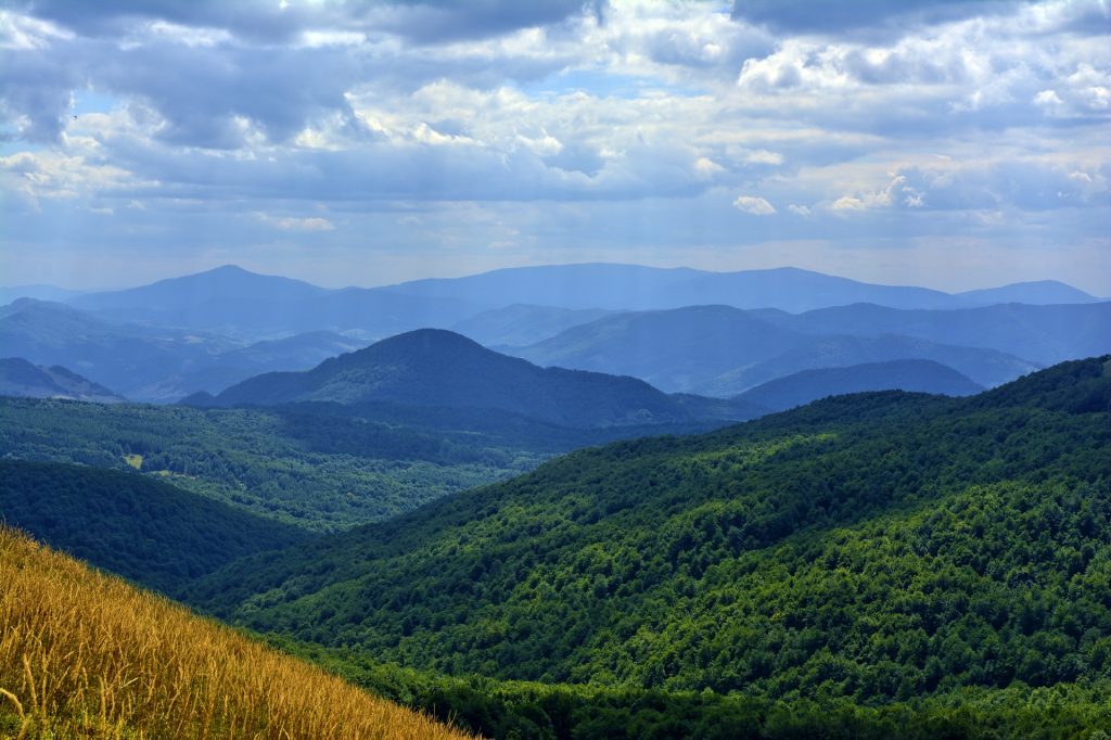 bieszczady gd15269429 1920 1024x682 - Parki Narodowe Polski - które są najchętniej polecane?