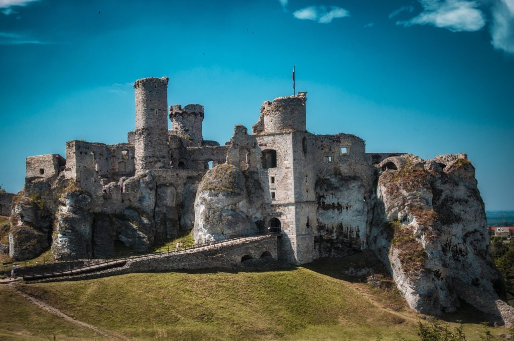 Szlakiem polskich zamków i pałaców, czyli Złote Pinezki 2023 castle 4557894 1920 1024x680 - Szlakiem polskich zamków i pałaców, czyli Złote Pinezki 2023