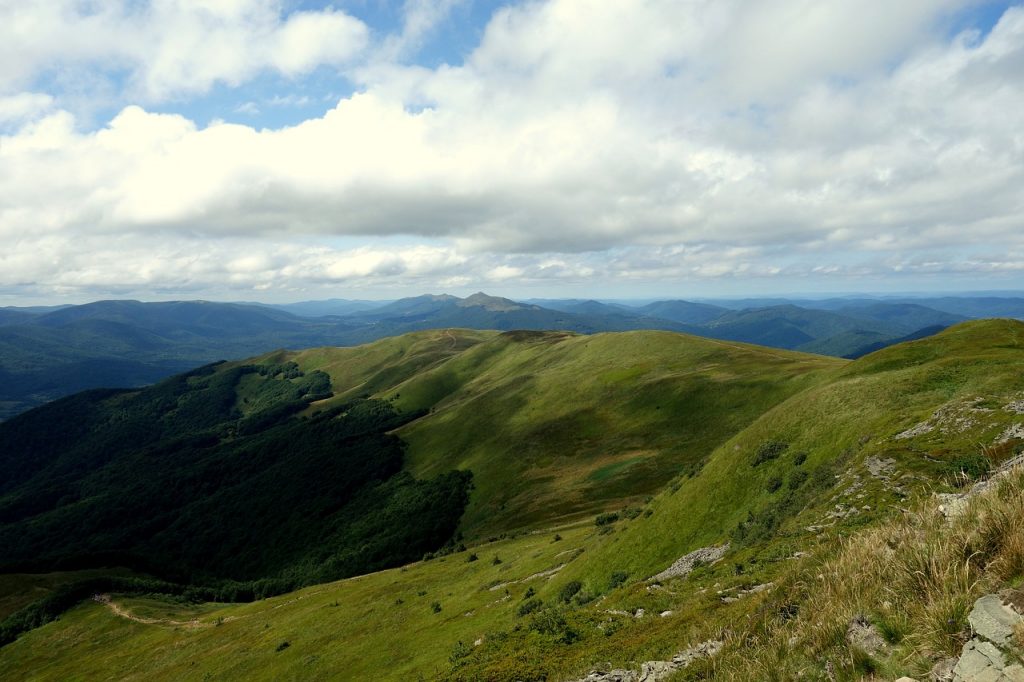 mountains 2721820 1280 1024x682 - TOP 5 miejsc w Polsce na spokojne, sielankowe wakacje