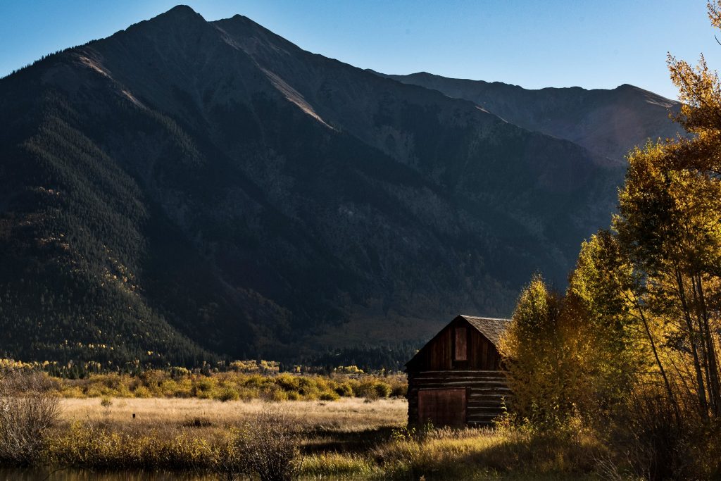 nathan anderson yI6t53h9lZA unsplash 1024x683 - Jesienny weekend w górach - Beskidy.