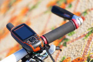Jak przygotować się do rowerowej majówki? W majówkę wsiądź na rower! nawigacja rowerowa 1 300x200 - Jak przygotować się do rowerowej majówki? W majówkę wsiądź na rower!