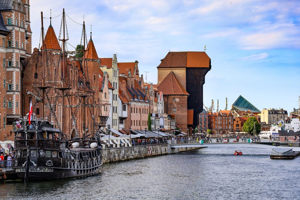 Tanie miasta na city break! Top3 noclegi na jesień w Polsce river 6555127 1920 1024x683 - Tanie miasta na city break! Top3 noclegi na jesień w Polsce