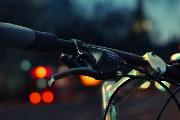 Za co dostaniesz mandat podczas jazdy na rowerze? shimano 501433 1920 600x400 - Za co dostaniesz mandat podczas jazdy na rowerze?