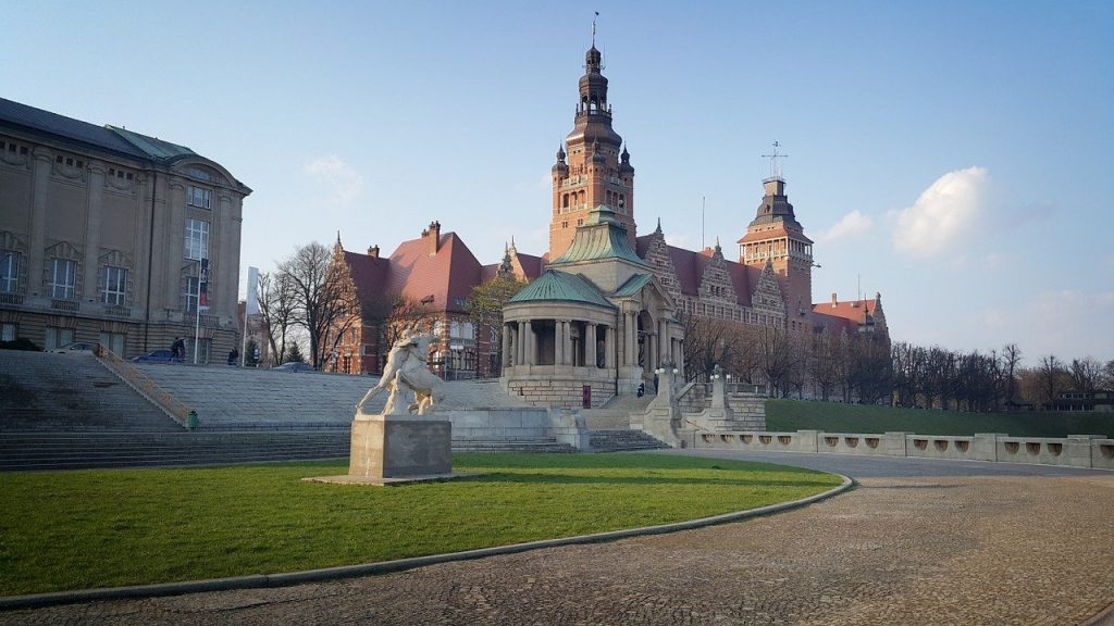 Starówka w Szczecinie - co warto tu zobaczyć? szczecin 1441291 1280 1024x576 - Starówka w Szczecinie - co warto tu zobaczyć?
