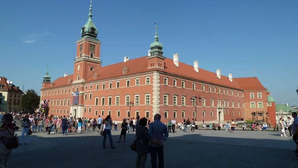 Szlakiem polskich zamków i pałaców, czyli Złote Pinezki 2023 warsaw 483593 1920 1024x577 - Szlakiem polskich zamków i pałaców, czyli Złote Pinezki 2023