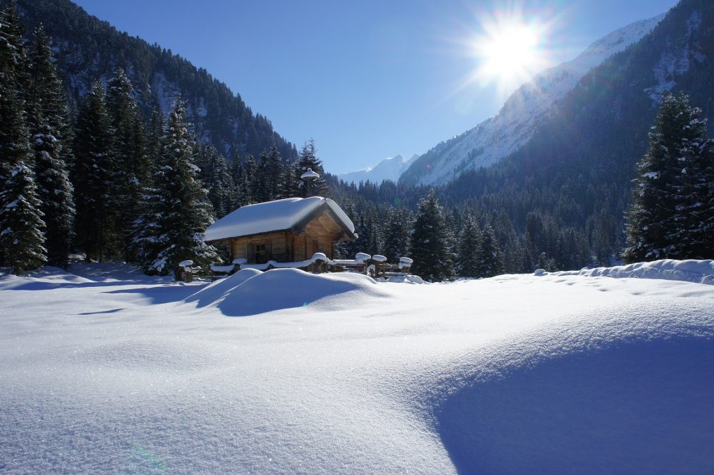 winter 3833527 1920 1024x682 - Gdzie spędzić Boże Narodzenie w Polsce - święta poza domem